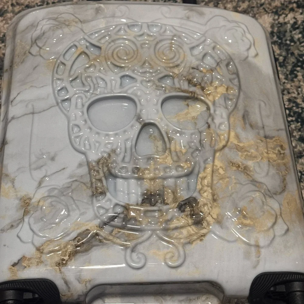 IT Luggage Skull 3D Embossed marbelized Hardside Spinner carryon Suitcase - Picture 7 of 11